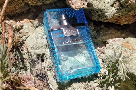 Versace Man Eau Fraîche Cologne Review: Beach Summer 